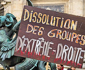 France-akrodexia-fasismos