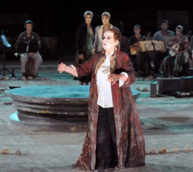 epidauros-theatro-troades-Kokkinou