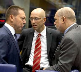 γιαννης στουρναρας τομας βαϊζερ eurogroup