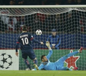Olympiakos-Pari-St-Germain-Ibrahimovic-Roberto