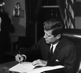 kennedy-oval-grafeio