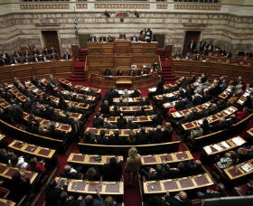 vouli-protasi-momfis