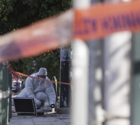 antitromokratiki-presveutiki-katoikia