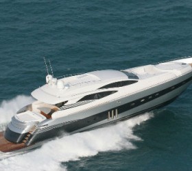 yacht-ploio-skafos