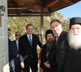 Samaras-Agion-Oros-papades