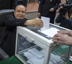 Bouteflika-Abdelaziz-proedros-Algeria