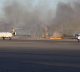 Libya-Tripoli-aerodromio-bomba