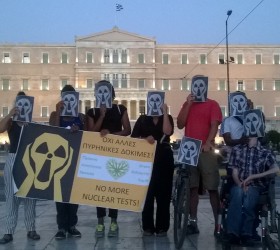 20140828-antinuclear-action-photo