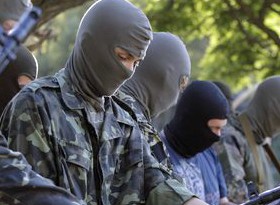 Ουκρανοί εθελοντές στη βάση της ταξιαρχίας "Αζόφ", κοντά στη Μαριούπολη 

Ukraine