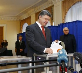 Ukraine-Poroshenko-ekloges-kalpi