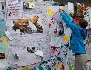 Mandela-Nelson-proseuxes-eikones