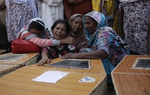 Pakistan-ekrixi-nerkoi-feretra-bomba