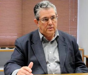 δ. κουτσουμπας γενικος γραμματεας της κεντρικης επιτροπης του κκε