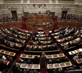 vouli-protasi-momfis