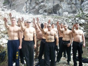 kasidiaris-nazistikos-xairetismos