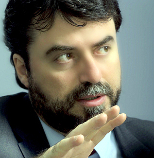 ΒΑΣΙΛΗΣ ΟΙΚΟΝΟΜΟΥ
