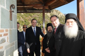 Samaras-Agion-Oros-papades