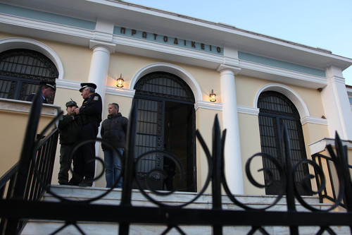 Για λόγους ασφαλείας, και η δεύτερη δίκη θα διεξαχθεί σε δικαστήριο της περιφέρειας