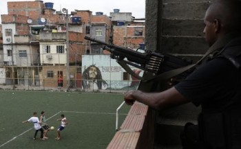 Brazil-Mare-paragoupoli-Mundial-police