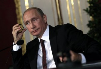 Με τη συμφωνία μεταξύ Gazprom και της αυστριακής ÖMV για την κατασκευή τμήματος του αγωγού South Stream, γύρισε από τη Βιέννη ο Βλαντίμιρ Πούτιν REUTERS/Bernadett Szabo