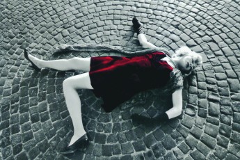 Vladislav Mamyshev-Monroe, «Tragic Love», 1993 (ο τραβεστί καλλιτέχνης με τη μορφή της Μονρό)