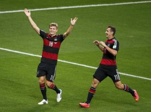 Germany-Klose-Kroos