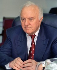 Ο Ετβαρντ Σεβαρντνάντζε