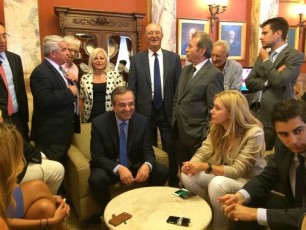 Από την κουβέντα του Α. Σαμαρά με βουλευτές της ΝΔ στο Εντευκτήριο της Βουλής. 