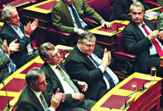 kivernisi-venizelos-voridis