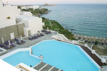mukonos-pisina