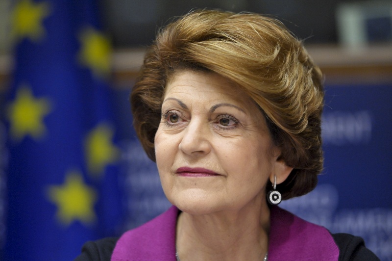 «Οι γυναίκες επίτροποι ανησυχούν πολύ διότι η νέα Επιτροπή ενδέχεται να μην έχει επαρκή αριθμό γυναικών», ανέφερε χθες σε συνέντευξη Τύπου η Κύπρια επίτροπος, αρμόδια για θέματα Πολιτισμού και Παιδείας, Ανδρούλα Βασιλείου.