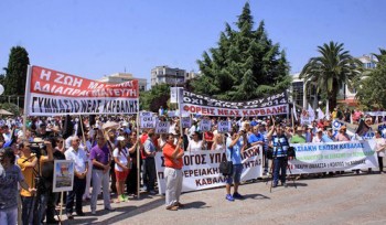 Στιγμιότυπο από το συλλαλητήριο την Πέμπτη 3 Ιουλίου 2014 στην Καβάλα ενάντια στην «επένδυση» της ΔΕΠΑ λίγα μόλις χιλιόμετρα από την ακτή στην τοπική κοινότητα της Νέας Καρβάλης ΑΠΕ-ΜΠΕ/ ΧΑΡΗΣ ΙΟΡΔΑΝΙΔΗΣ