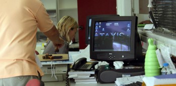 Χιλιάδες ιδιοκτήτες ακινήτων έτρεξαν να διορθώσουν τα λάθη του ΕΝΦΙΑ, δημιουργώντας «έμφραγμα» στις εφορίες

EUROKINISSI/ΤΑΤΙΑΝΑ ΜΠΟΛΑΡΗ