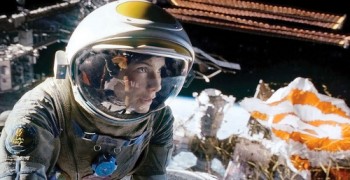 Η Σάντρα Μπούλοκ στο «Gravity» του Αλφόνσο Κουαρόν
