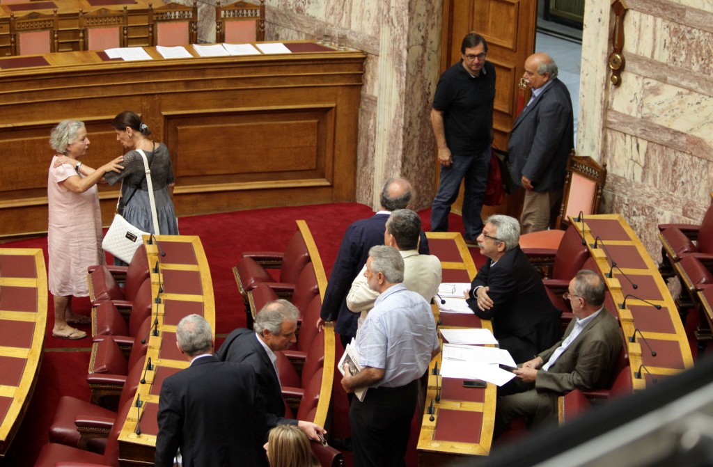 syriza-vouli-apoxvrisi