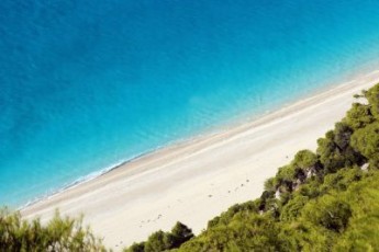 Lefkada-thalassa-paralia-akti