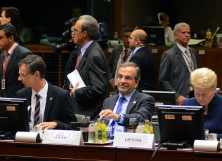 ÂÅËÃÉÏ - ÅÊÔÁÊÔÇ ÓÕÍÏÄÏÓ ÊÏÑÕÖÇÓ ÔÇÓ Å.Å. ÓÔÉÓ ÂÑÕÎÅËËÅÓ (30/8/14) (EUROKINISSI/ÃÏÕËÉÅËÌÏÓ ÁÍÔÙÍÉÏÕ)