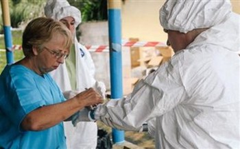 ebola-ierapostolos