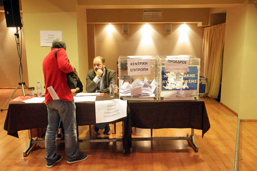Με ποσοστό 68,3% μεταξύ όσων ψήφισαν, αλλά λιγότερο του 50% των συνέδρων, επανεξελέγη πρόεδρος της ΔΗΜΑΡ ο Φώτης Κουβέλης ΑΜΕ/ΜΠΕ